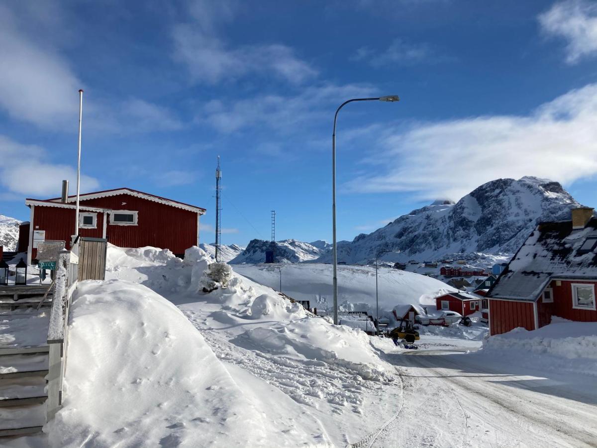 Isi4U Apartments, Snowmobile And Dogsled 시시미우트 외부 사진