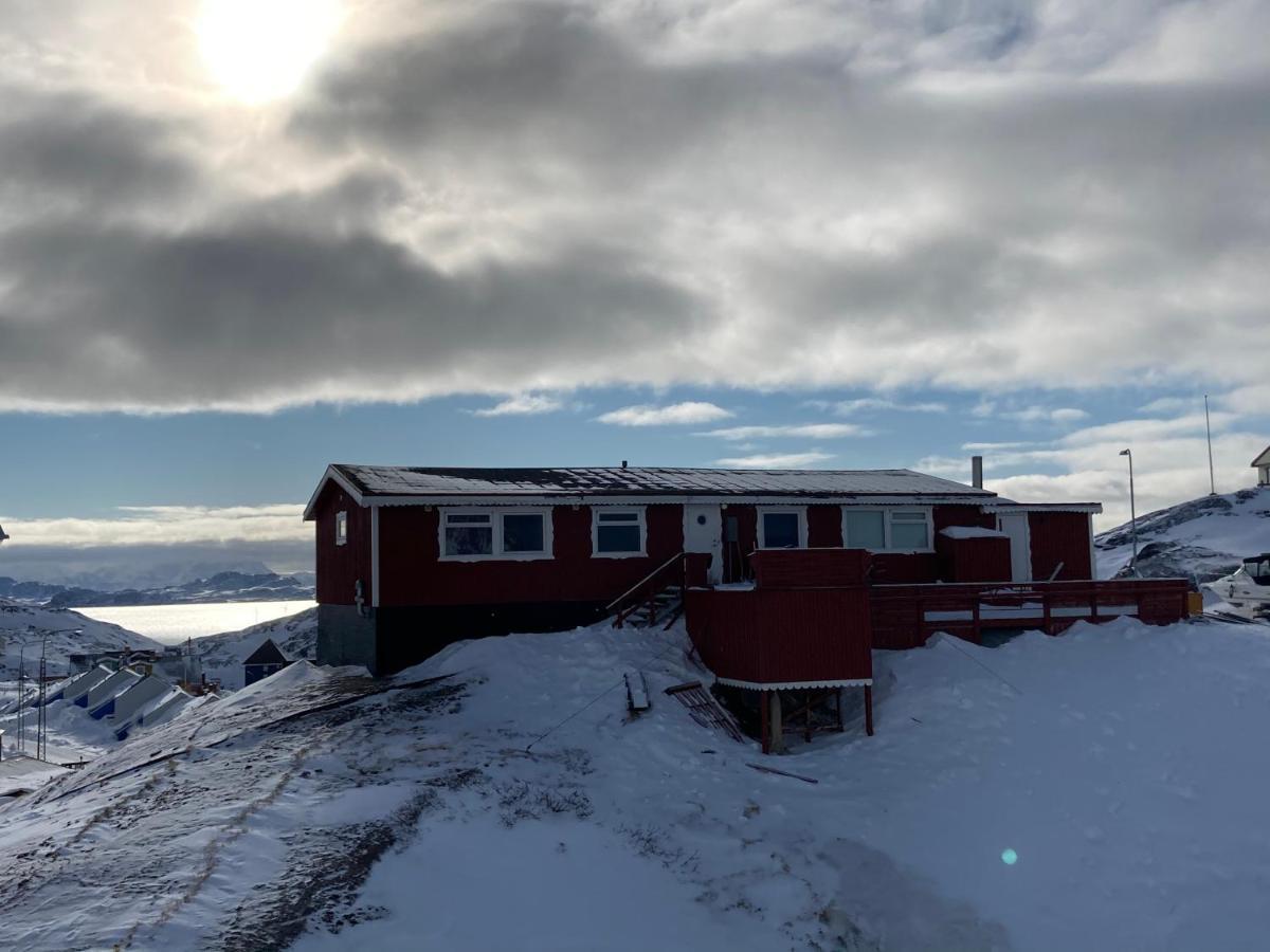 Isi4U Apartments, Snowmobile And Dogsled 시시미우트 외부 사진